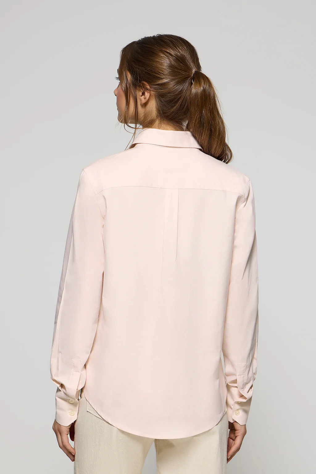 Camisa oxford rosa palo con logo bordado Rigby Go - Image 2