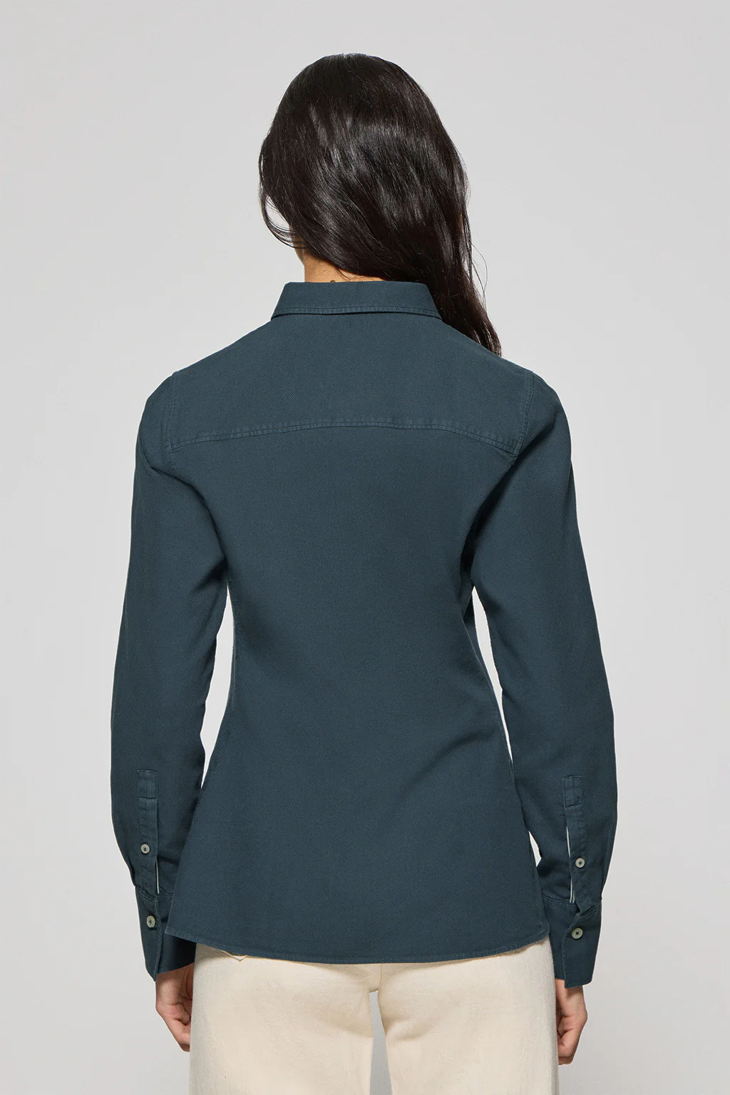 Camisa slim Sefora azul marino con logo Rigby Go - Image 2