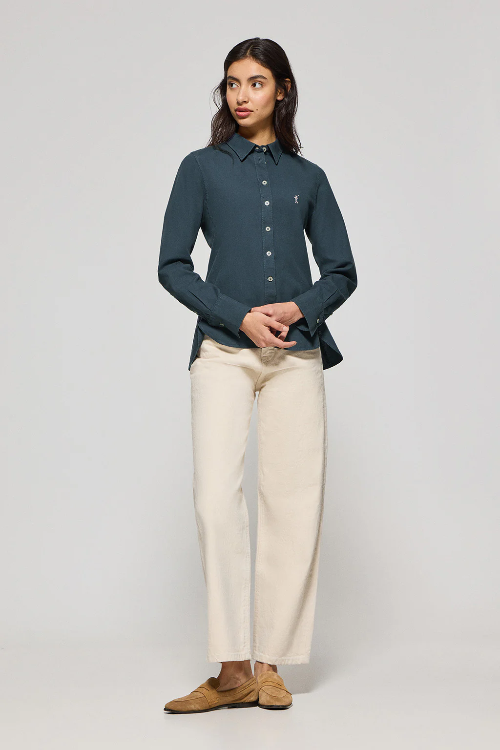 Camisa slim Sefora azul marino con logo Rigby Go - Image 4