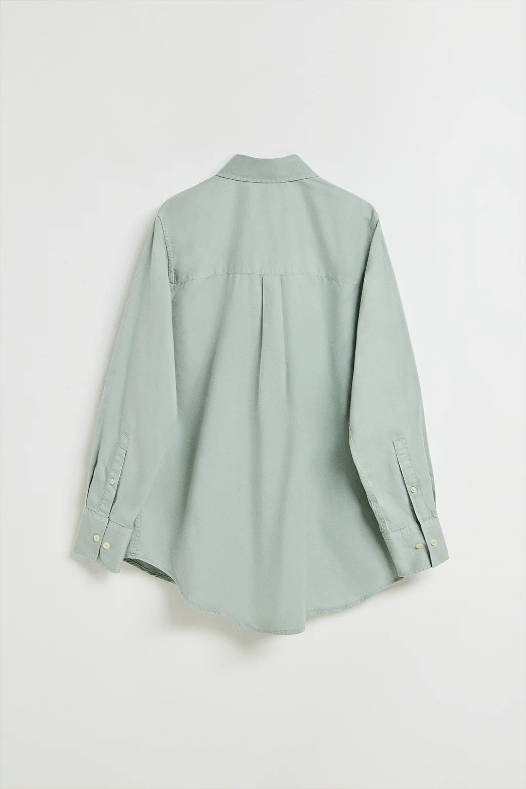 Camisa Simona verde claro con monograma bordado PC - Image 11