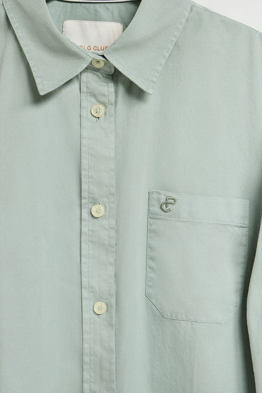 Camisa Simona verde claro con monograma bordado PC - Image 12