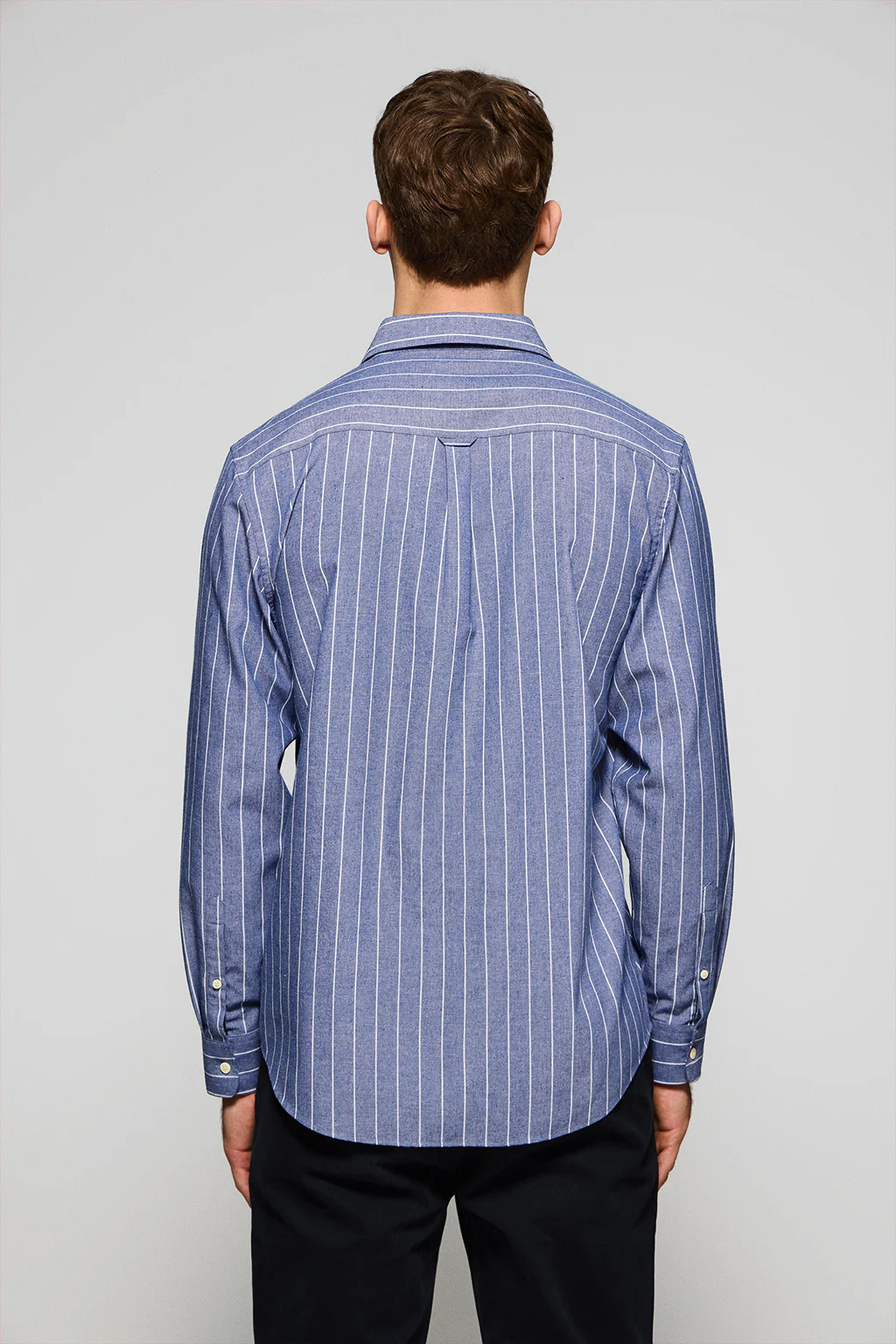 Camisa azul St James a rayas regular fit con logo Rigby Go - Image 4