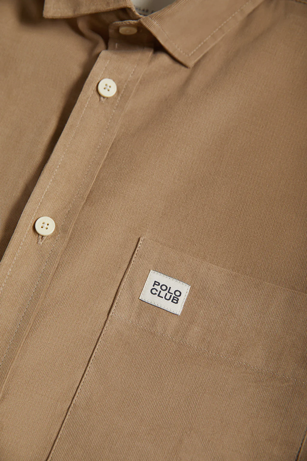 Camisa de micropana con bolsillos color arena y detalle Polo Club - Image 7