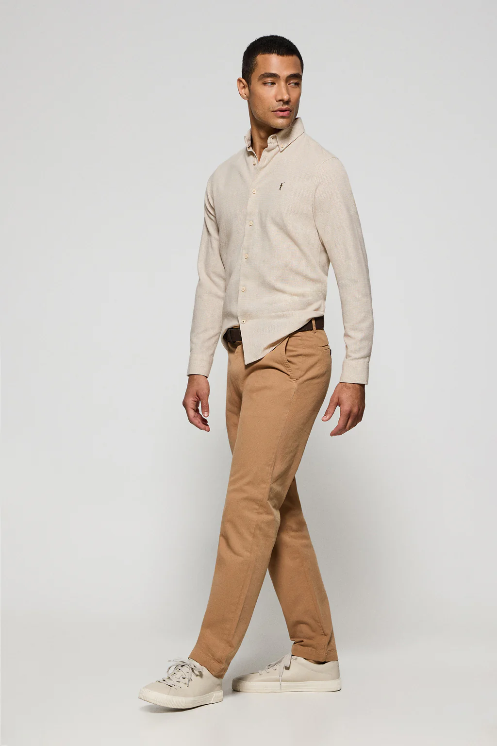 Camisa beige Williams pata de gallo con logo Rigby Go bordado - Image 3