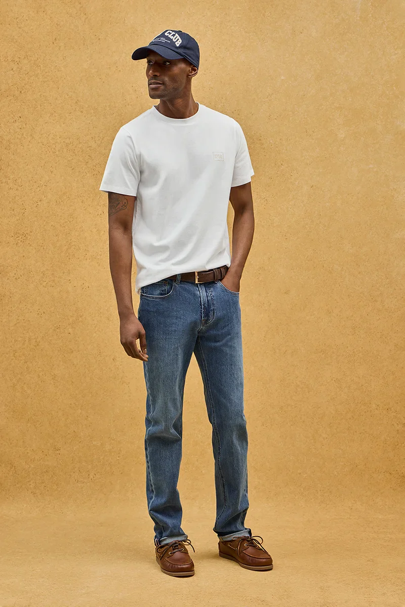 Camiseta blanca de corte recto con parche Polo Club