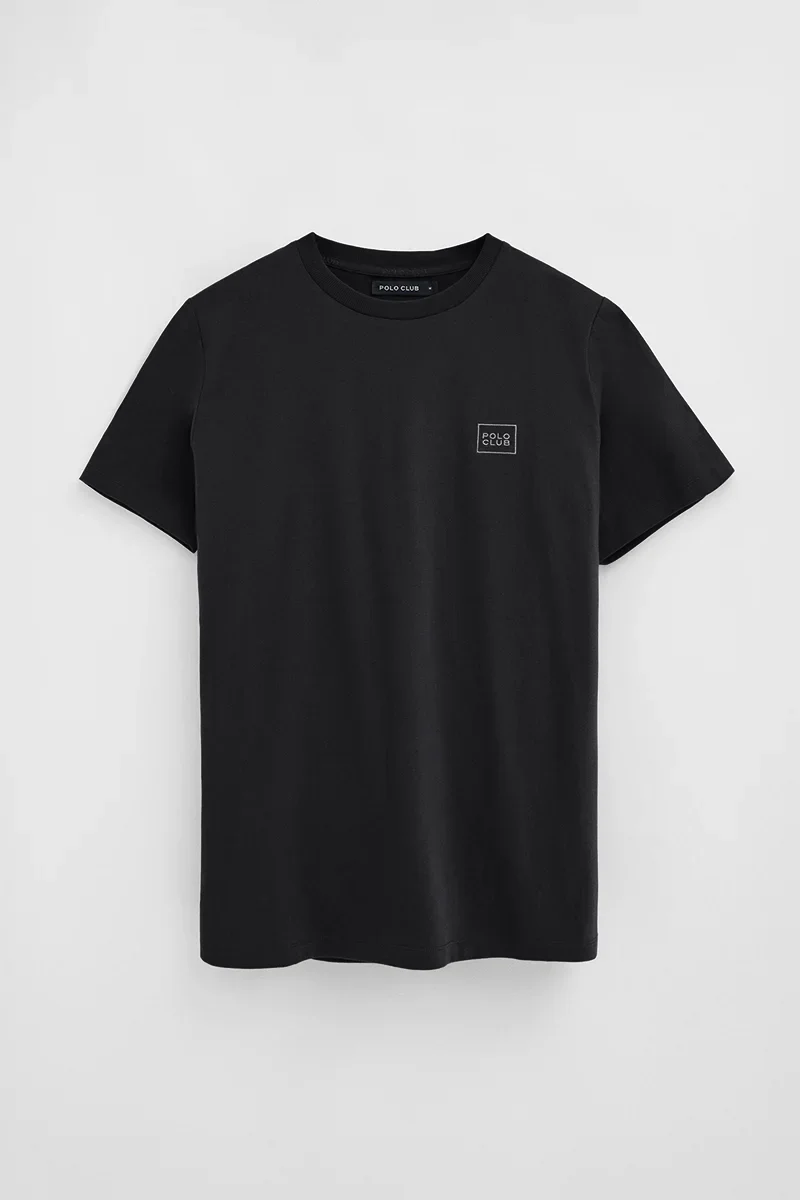 Camiseta negra de corte recto con parche Polo Club - Image 6