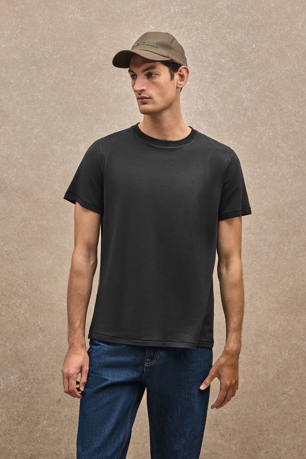 Camiseta Amore negra con parche personalizado Polo Club
