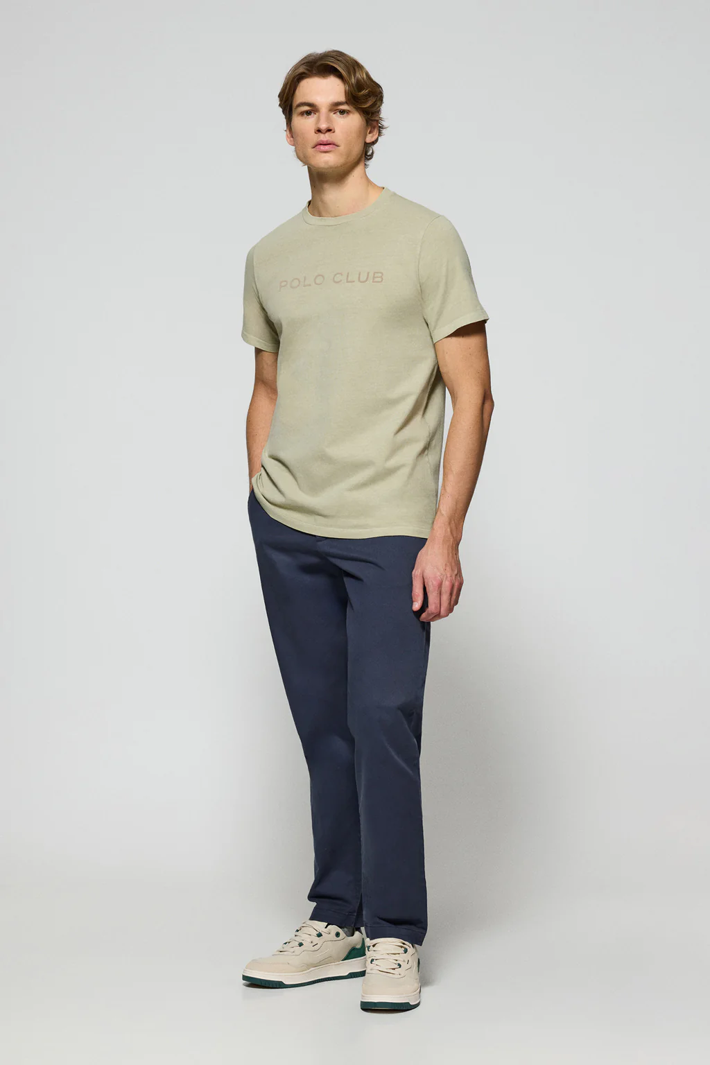 Camiseta Apolo garment dyed color piedra con logo Polo Club aterciopelado - Image 3