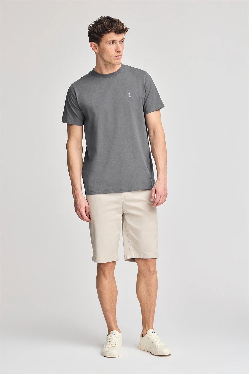 Camiseta gris asfalto de cuello redondo y Big Rigby Go engomado - Image 3