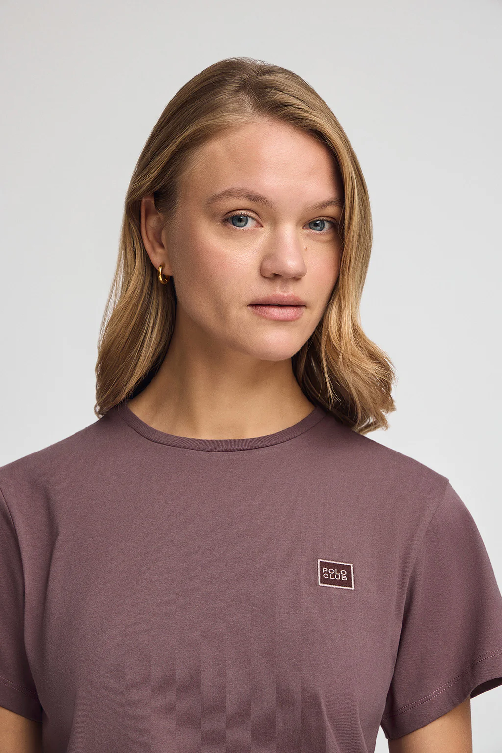 Camiseta rosa taupe de corte recto con parche personalizado Polo Club - Image 3