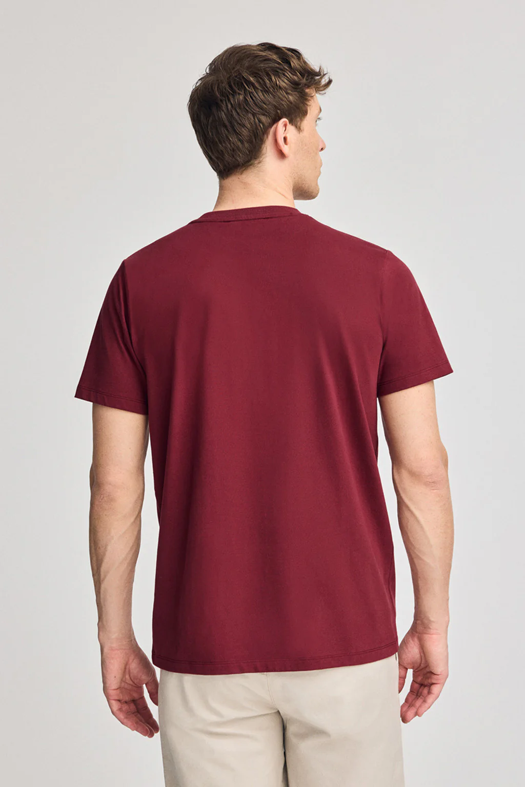 Camiseta color granate básica de cuello redondo con detalle bordado - Image 5