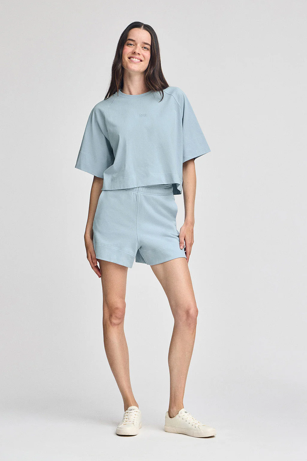 Camiseta azul claro Danae con logo bordado - Image 4