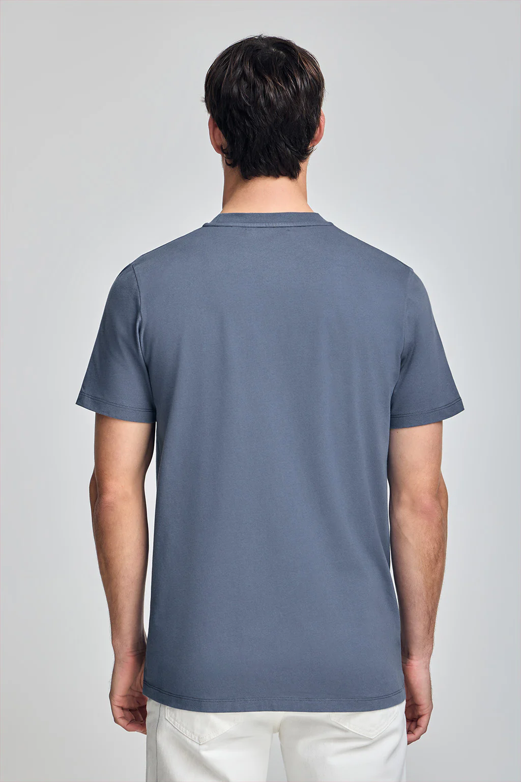 Camiseta azul denim de cuello redondo y logo engomado - Image 2