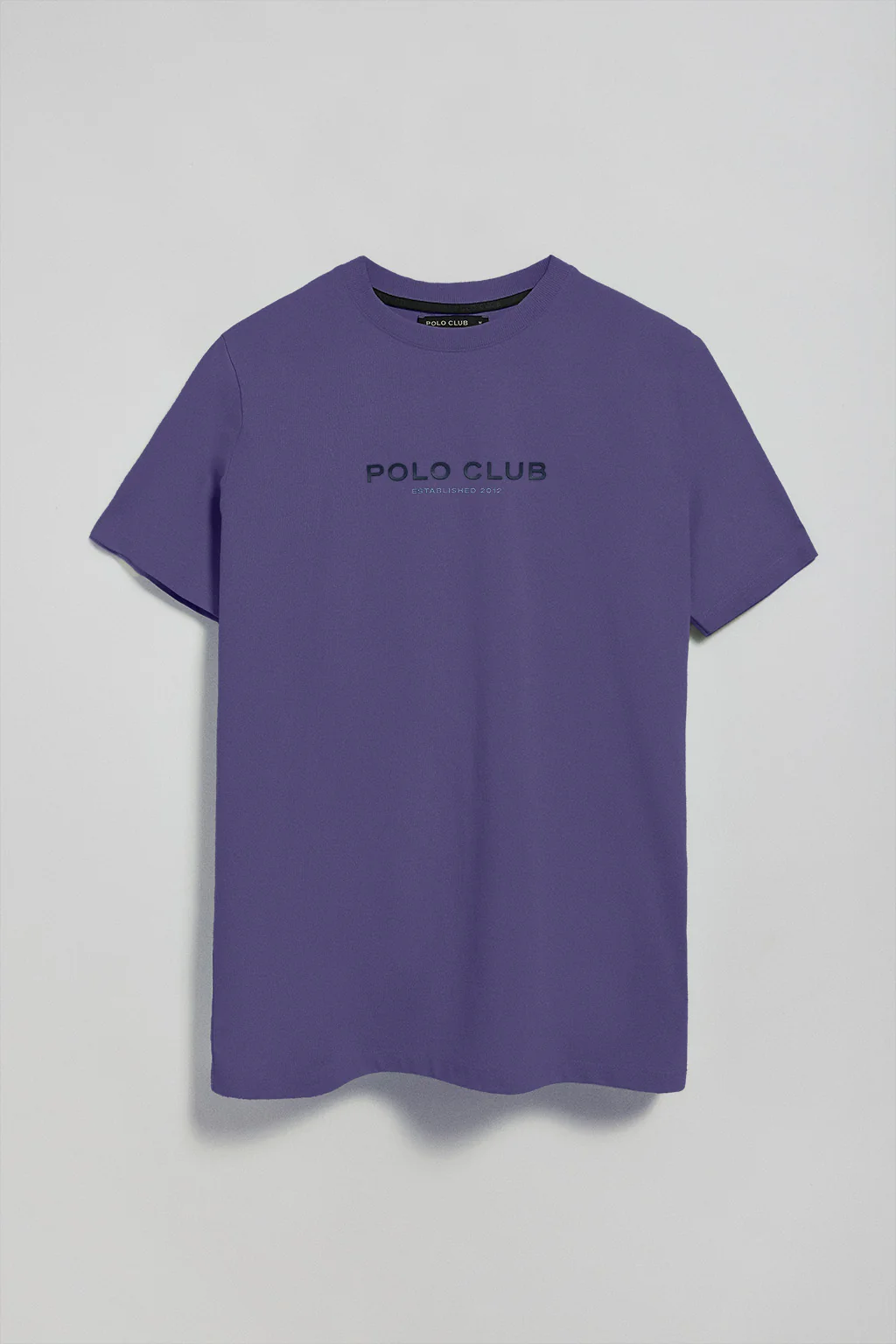 Camiseta violeta azulado de cuello redondo y logo engomado - Image 9