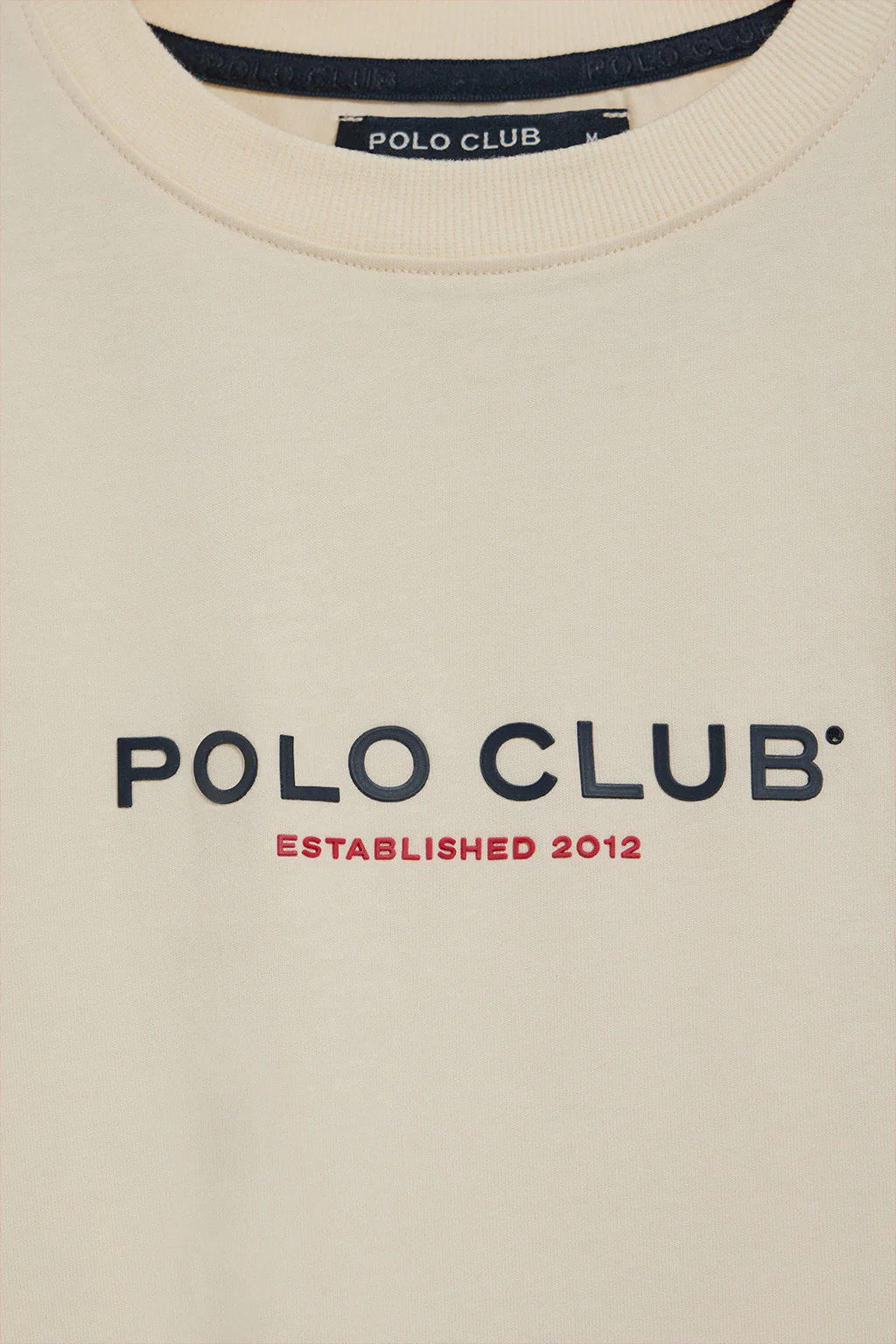 Camiseta color crudo de cuello redondo y logo engomado - Image 10
