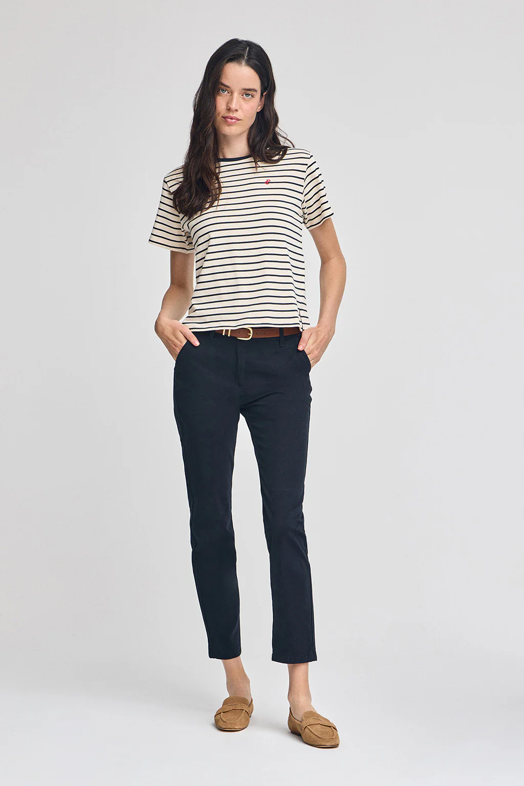Camiseta de rayas azul marino y beige con monograma bordado - Image 4