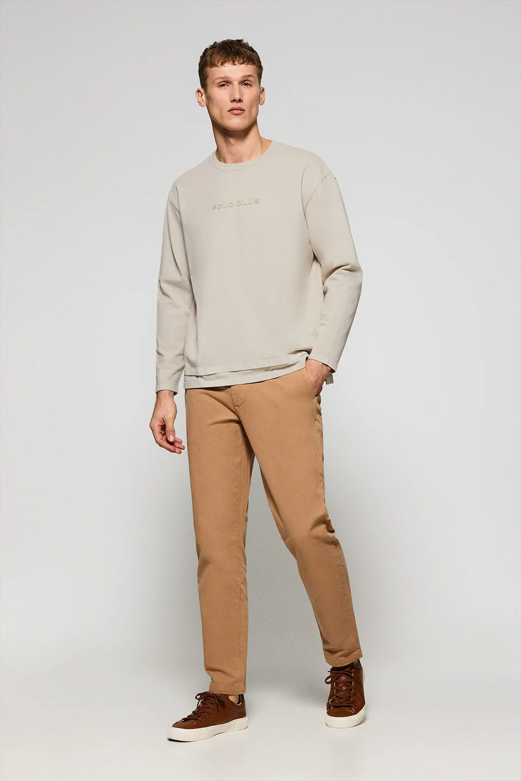Camiseta de manga larga Hermes beige con logo engomado Polo Club - Image 4