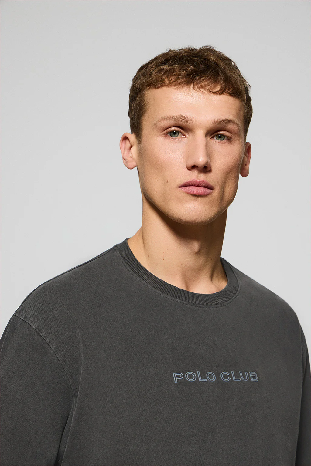 Camiseta de manga larga Hermes negra con logo engomado Polo Club - Image 3