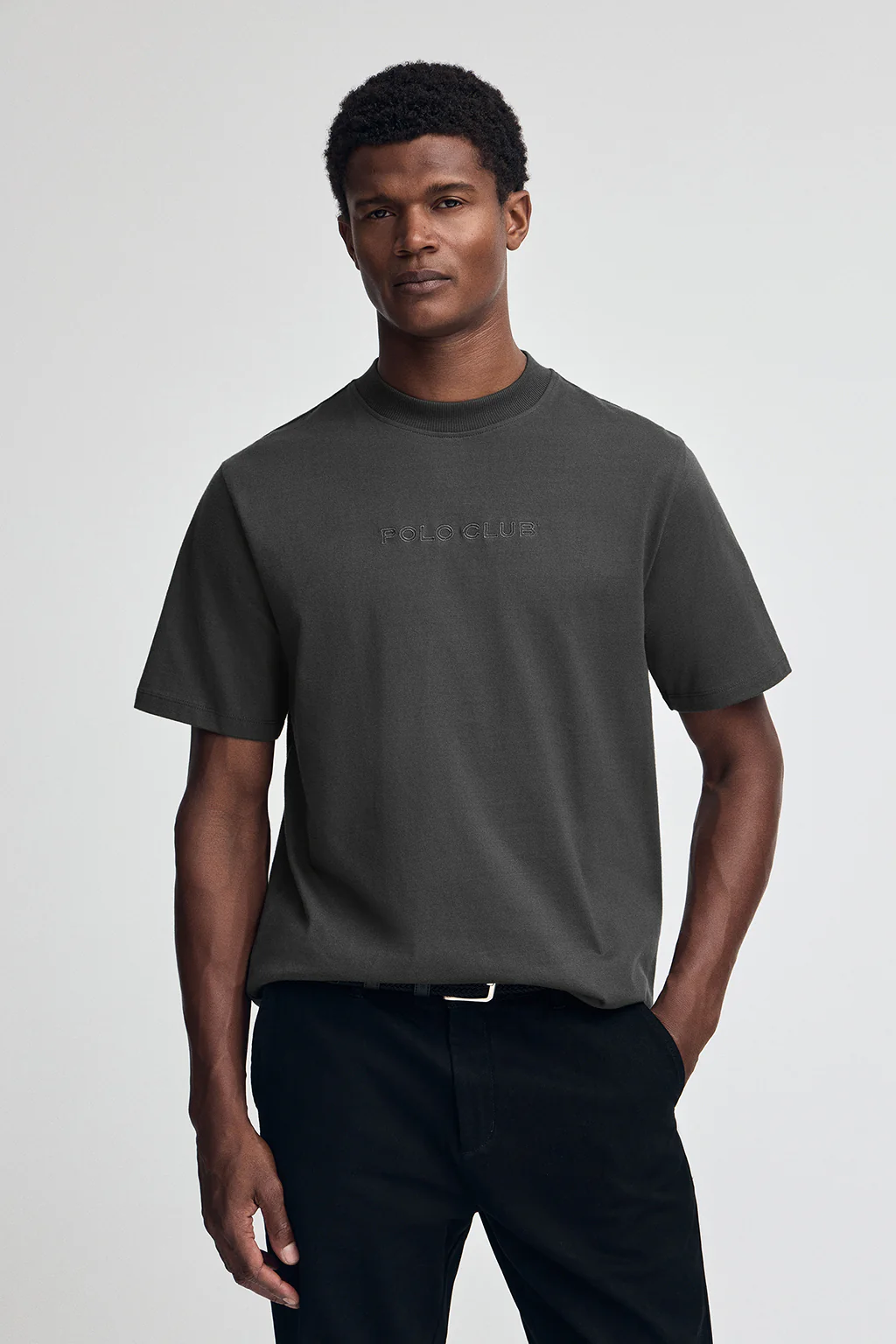 Camiseta JK gris oscuro con logo contrastado Polo Club