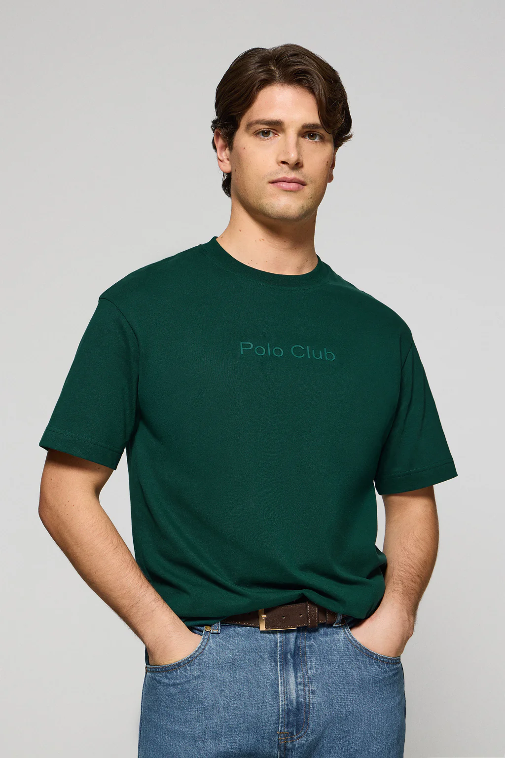 Camiseta verde esmeralda de manga corta y cuello redondo con logotipo Polo Club