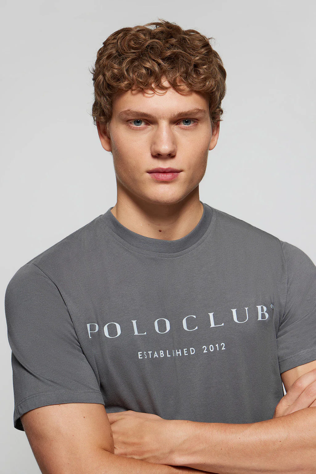 Camiseta básica asfalto con print icónico Polo Club - Image 2