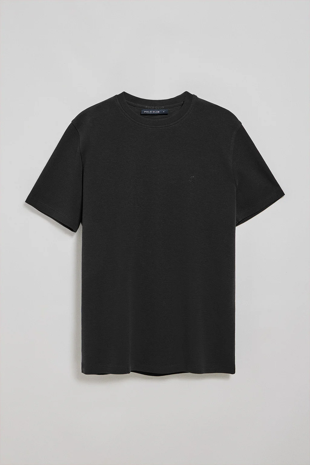 Camiseta negra microestructura con monograma bordado PC - Image 6