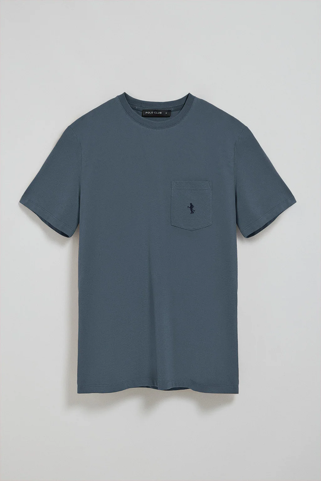Camiseta azul denim de manga corta con bolsillo y bordado Rigby Best - Image 5
