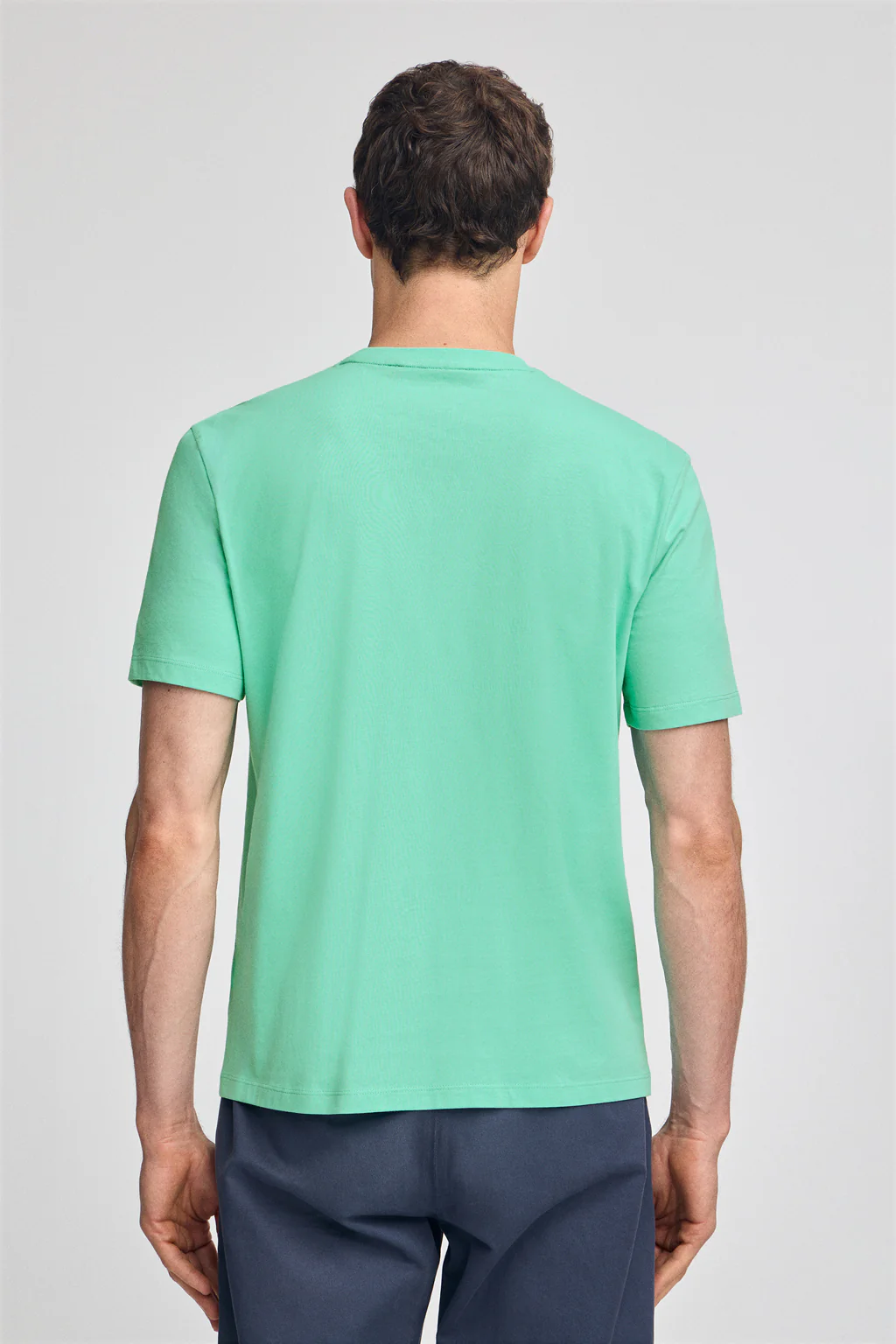 Camiseta aguamarina básica de cuello redondo y bordado Rigby Best - Image 4