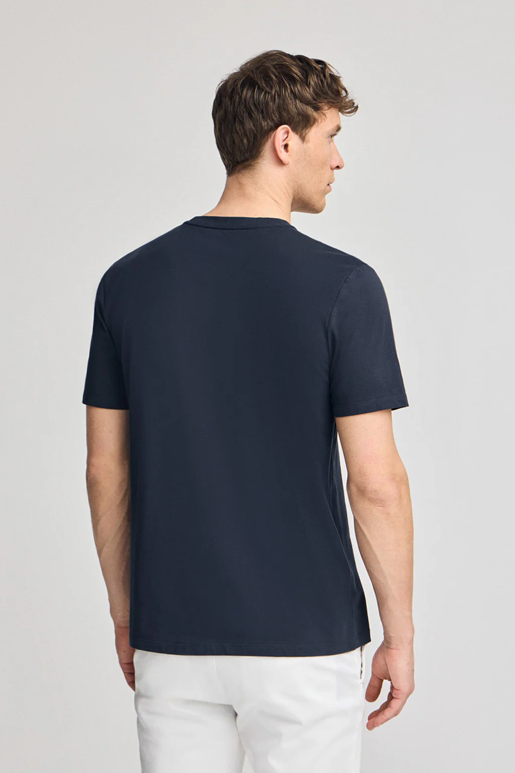 Camiseta azul marino básica de cuello redondo y bordado Rigby Best - Image 4
