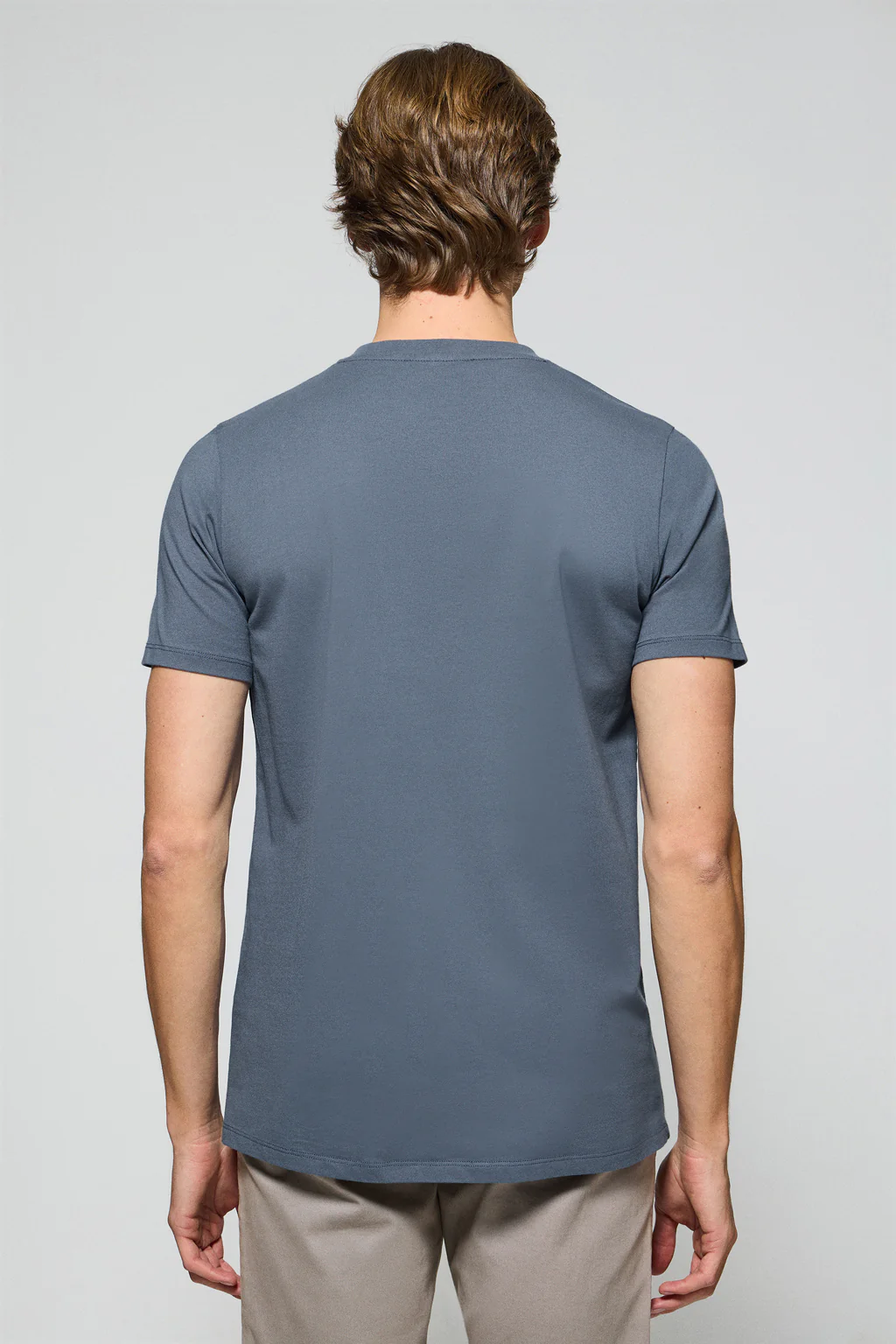 Camiseta azul denim con cuello redondo y logo bordado Rigby Go - Image 4