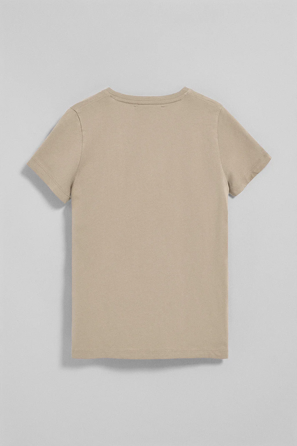 Camiseta beige de cuello de pico y manga corta con bordado Rigby Go - Image 7