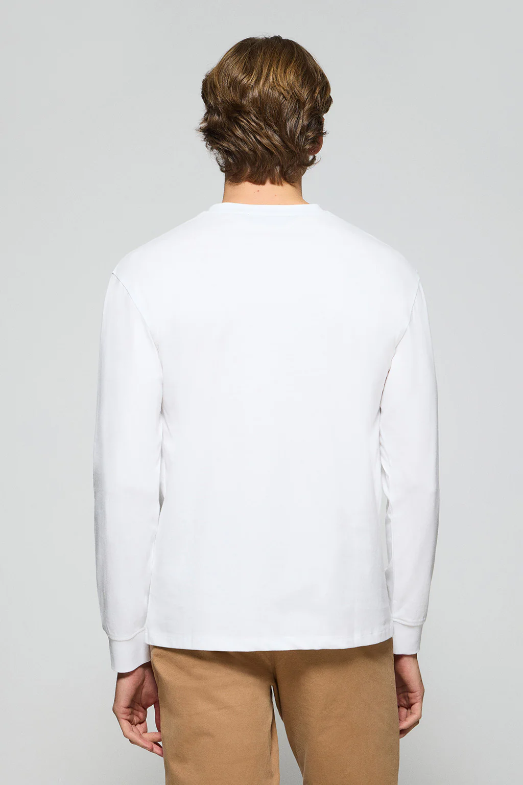 Camiseta de manga larga blanca con logo bordado Rigby Go - Image 4