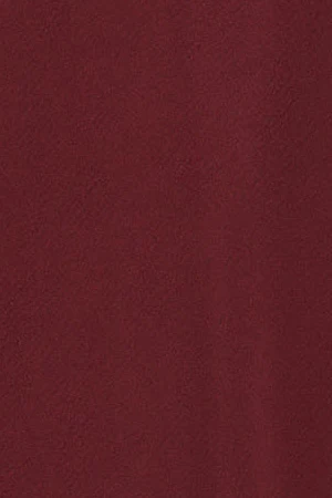 Camiseta granate de manga larga y bordado Rigby Go - Image 9