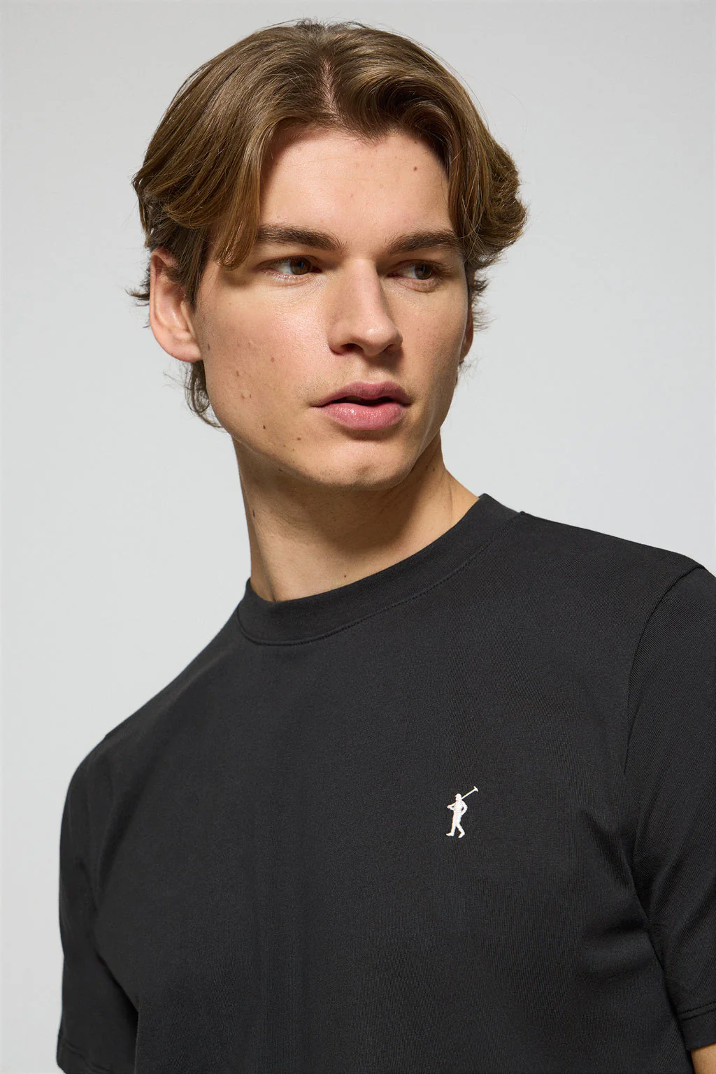 Camiseta negra con cuello redondo y logo bordado Rigby Go - Image 2