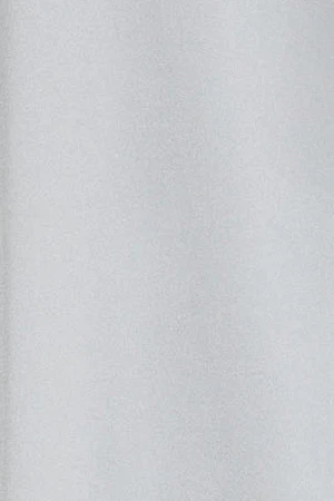 Camiseta blanca de cuello redondo con bolsillo y logo Rigby Go - Image 6