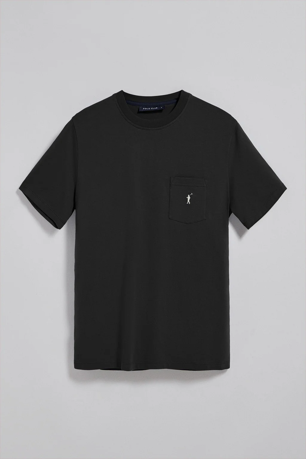 Camiseta negra de cuello redondo con bolsillo y logo Rigby Go - Image 4