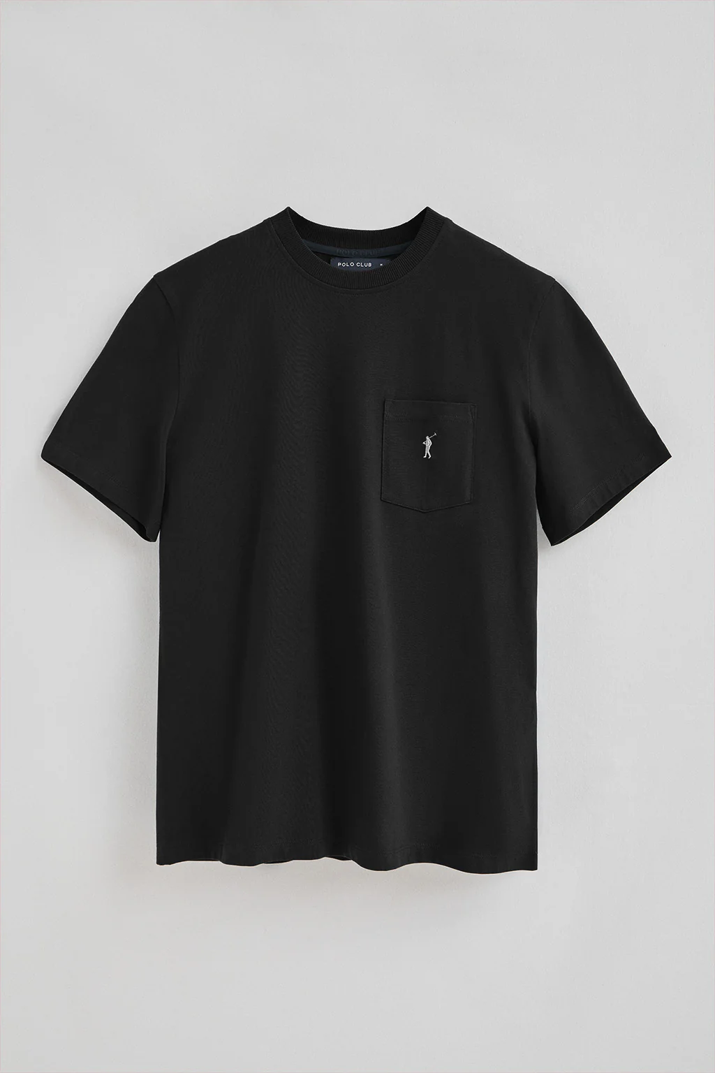 Camiseta negra con bolsillo y bordado Rigby Go - Image 5