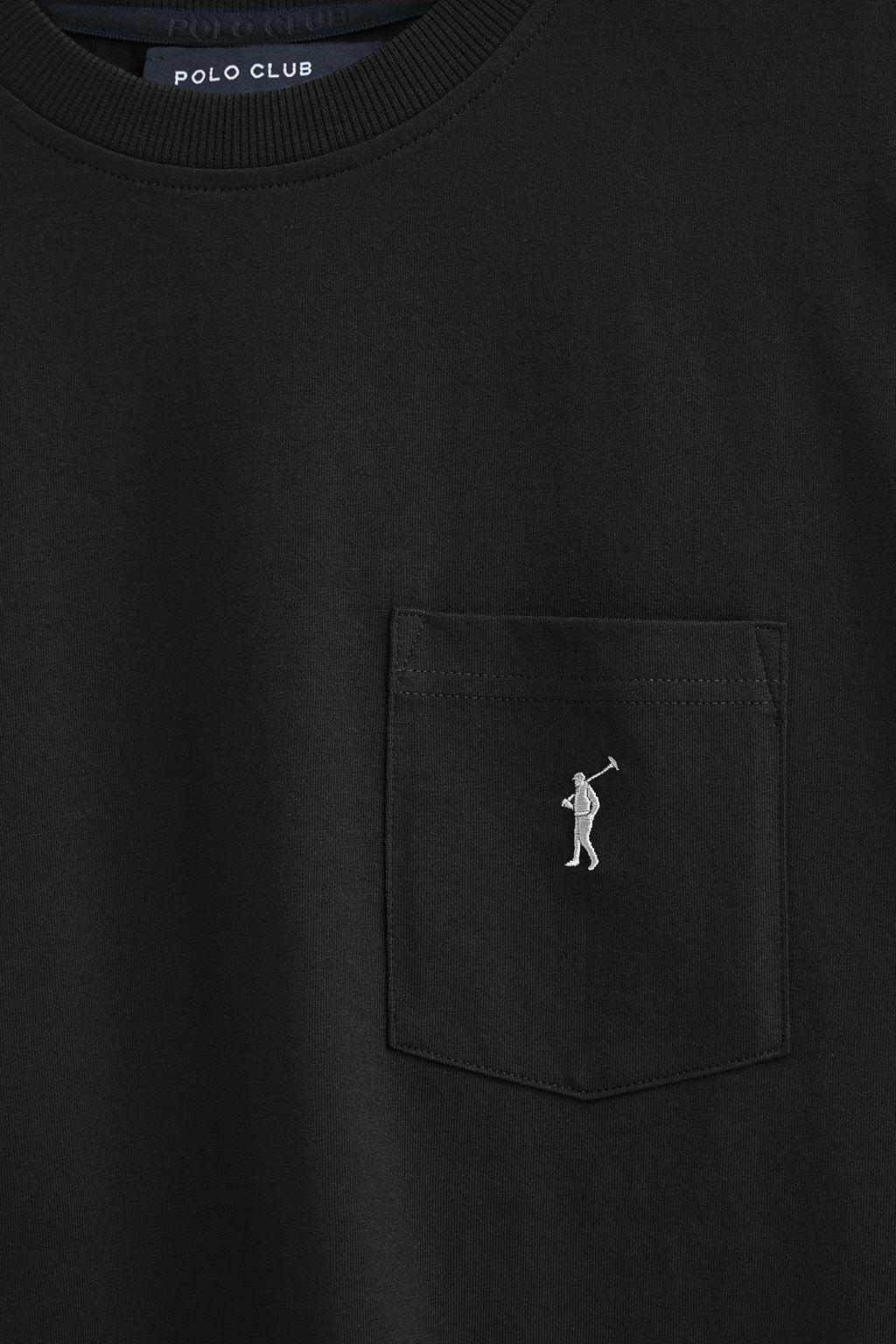 Camiseta negra con bolsillo y bordado Rigby Go - Image 6
