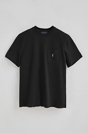 Camiseta negra con bolsillo y bordado Rigby Go - Image 8