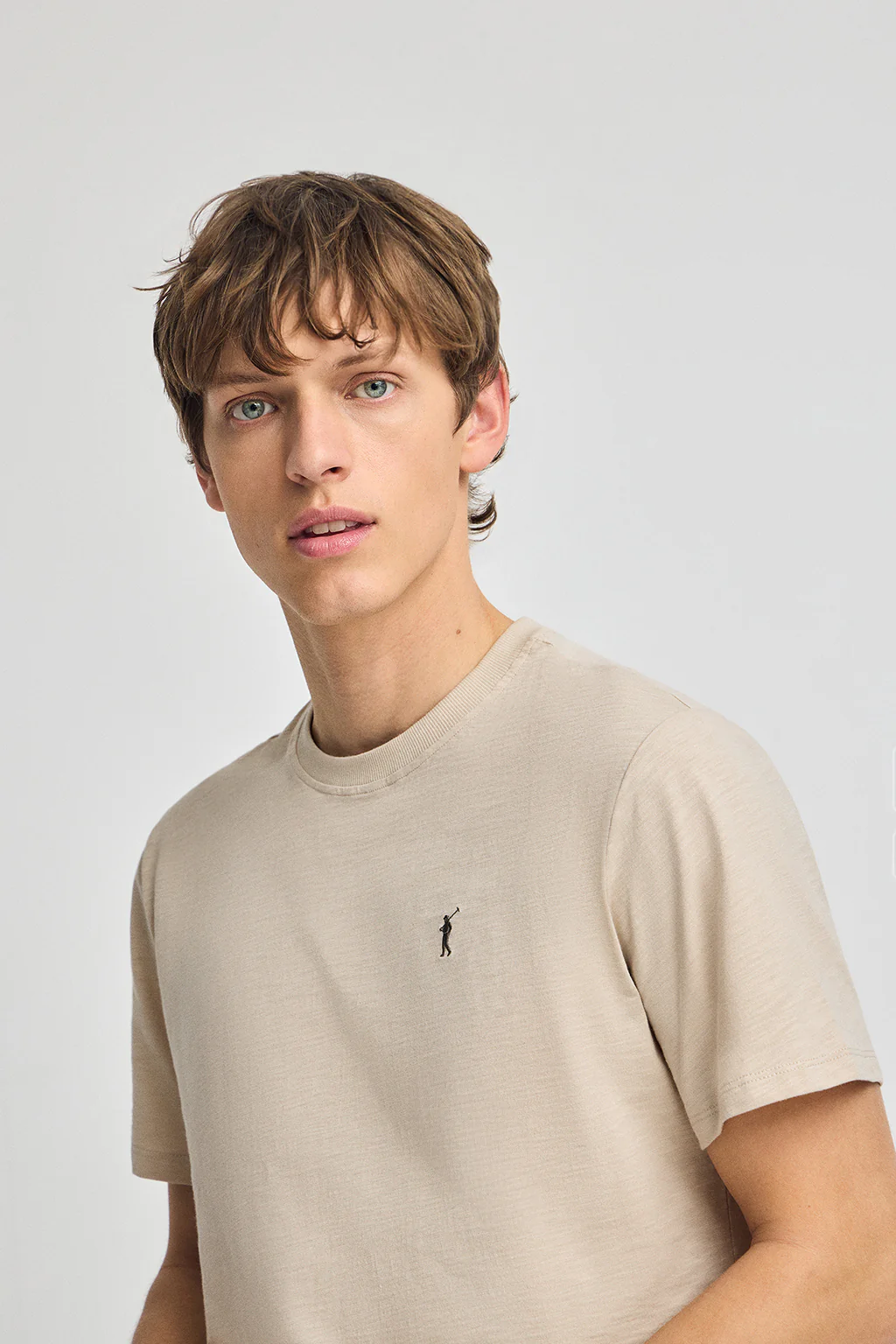 Camiseta beige de algodón flamé y bordado Rigby Go - Image 2