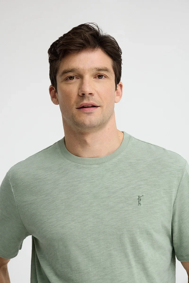 Camiseta verde pálido de manga corta y corte holgado con logo Rigby Go - Image 3