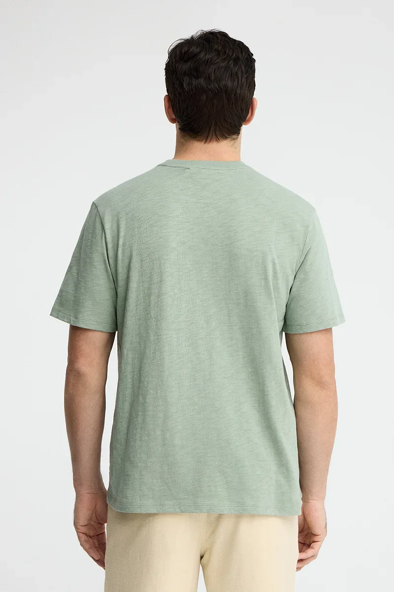 Camiseta verde pálido de manga corta y corte holgado con logo Rigby Go - Image 5