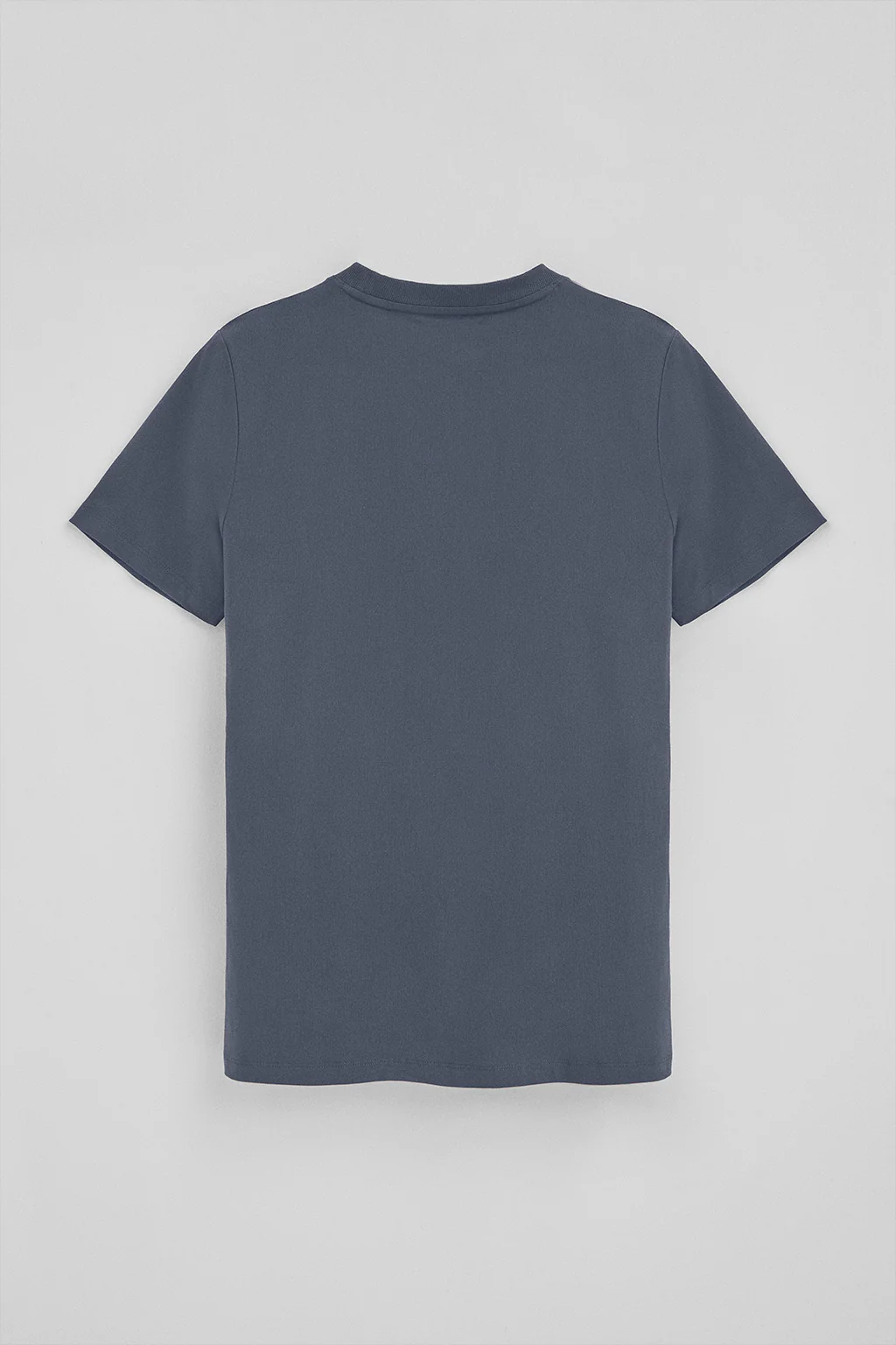 Camiseta azul denim con cuello redondo y bordado Rigby Go - Image 7