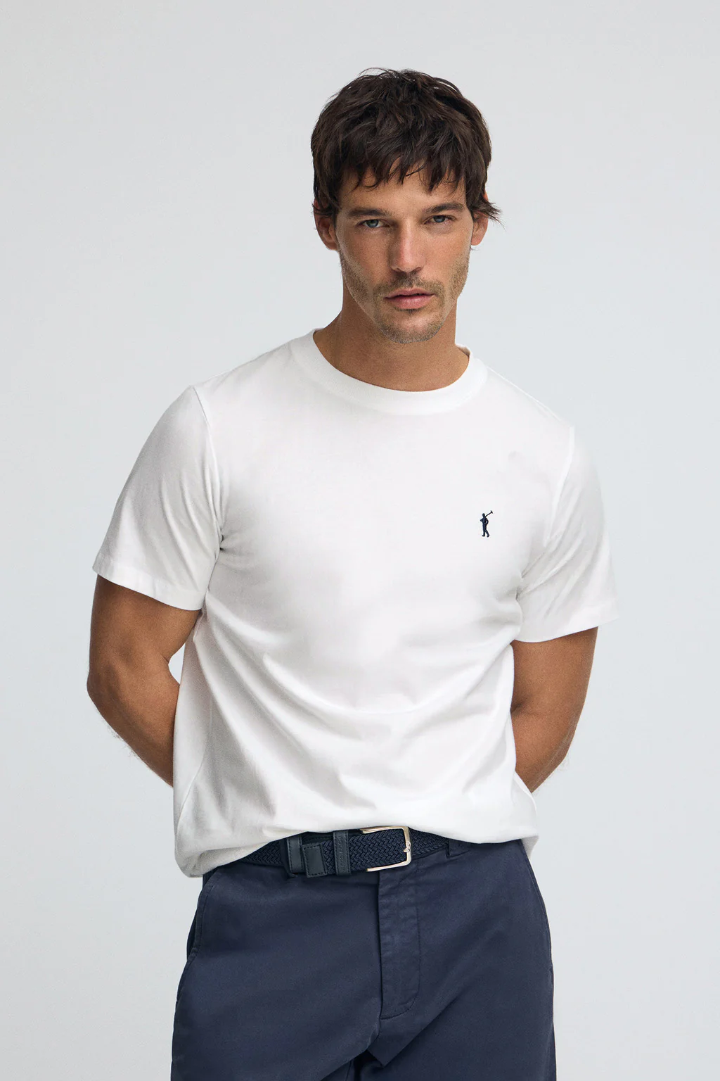 Camiseta blanca con cuello redondo y bordado Rigby Go