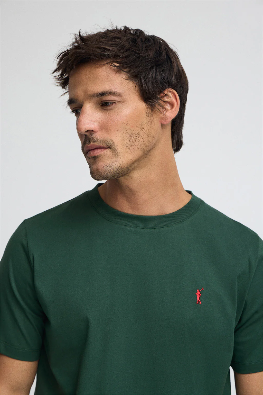 Camiseta verde botella con cuello redondo y bordado Rigby Go - Image 2