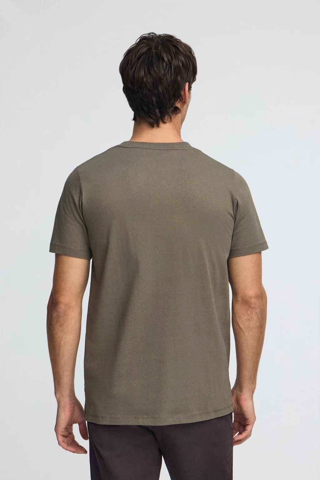 Camiseta verde militar con cuello redondo y bordado Rigby Go - Image 4