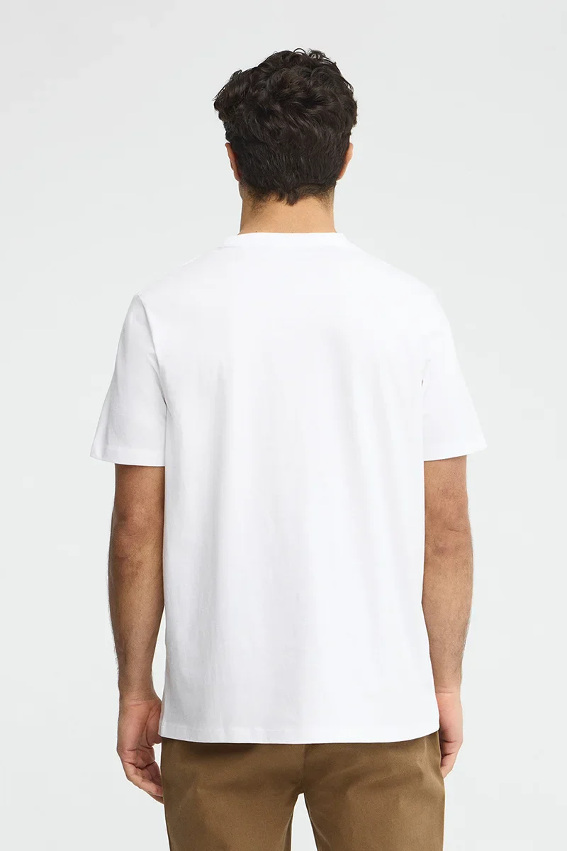 Camiseta blanca de manga corta y bordado Rigby Go - Image 5