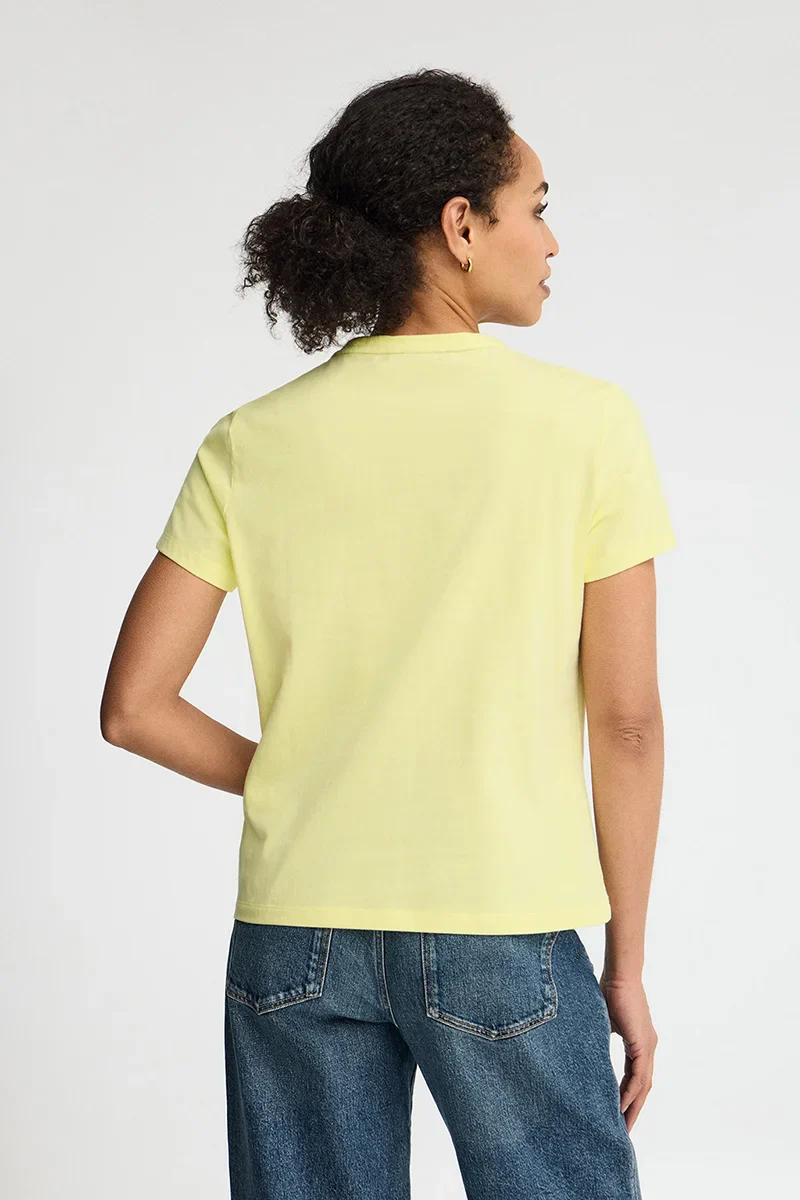 Camiseta amarillo claro de manga corta y cuello redondo con bordado Rigby Go - Image 5