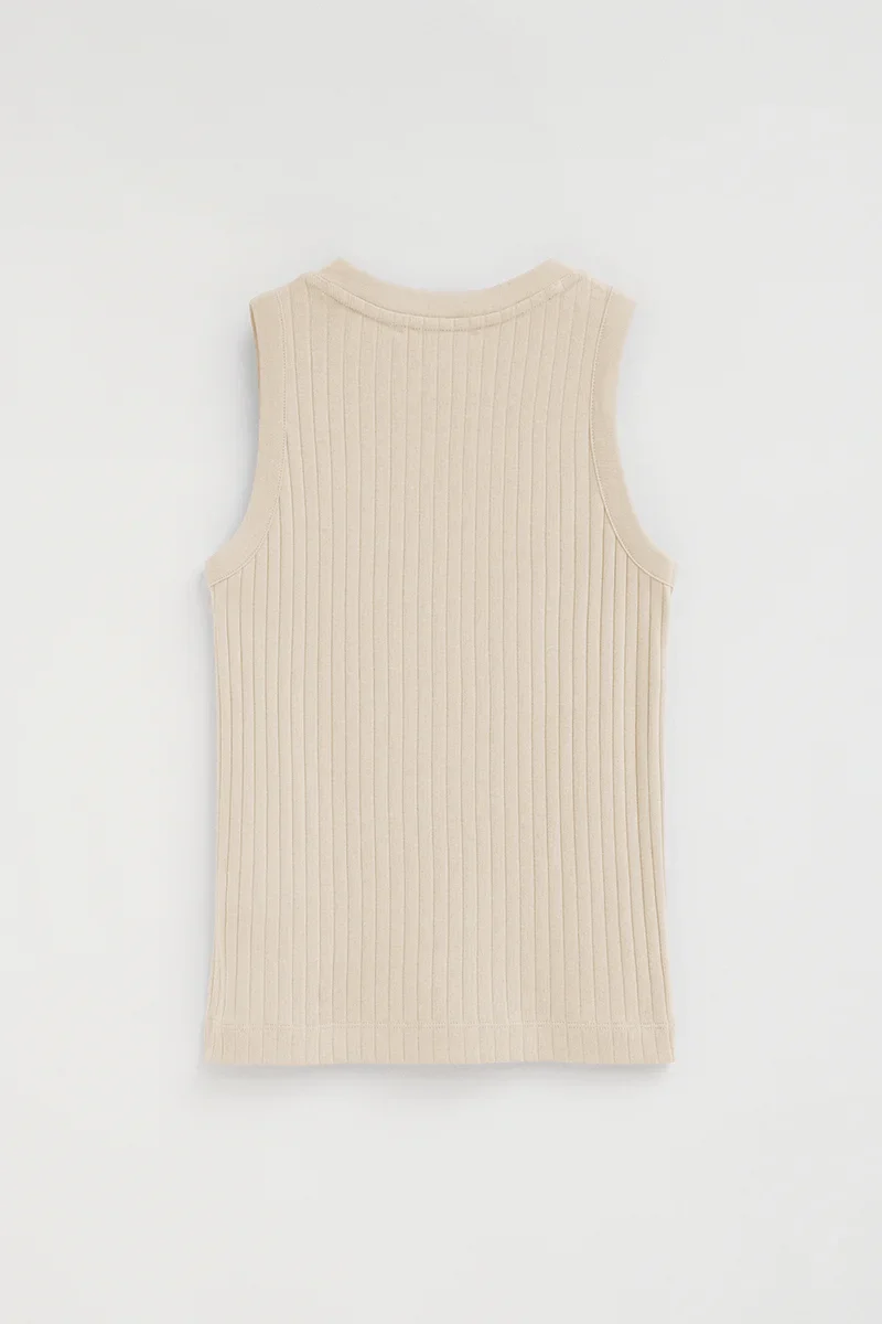 Camiseta sin mangas beige de canalé con corte slim y bordado Rigby Go - Image 8