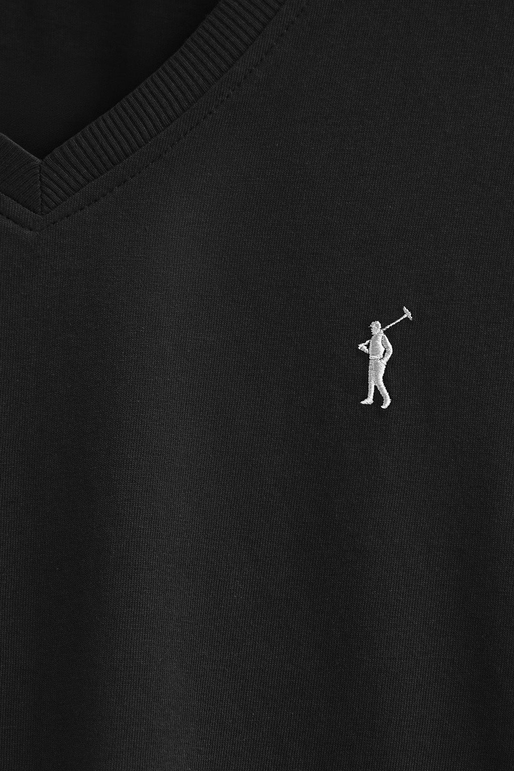 Camiseta negra con cuello pico y bordado Rigby Go - Image 6